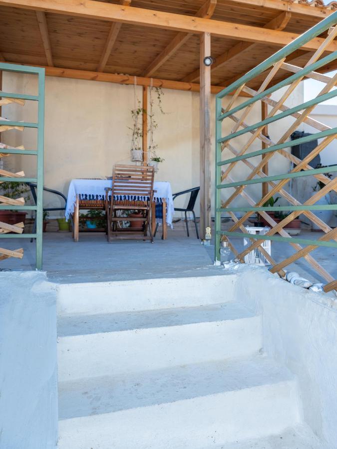 Cozy Studio In Dafnes Near To Heraklion Apartment Dhafnes Luaran gambar